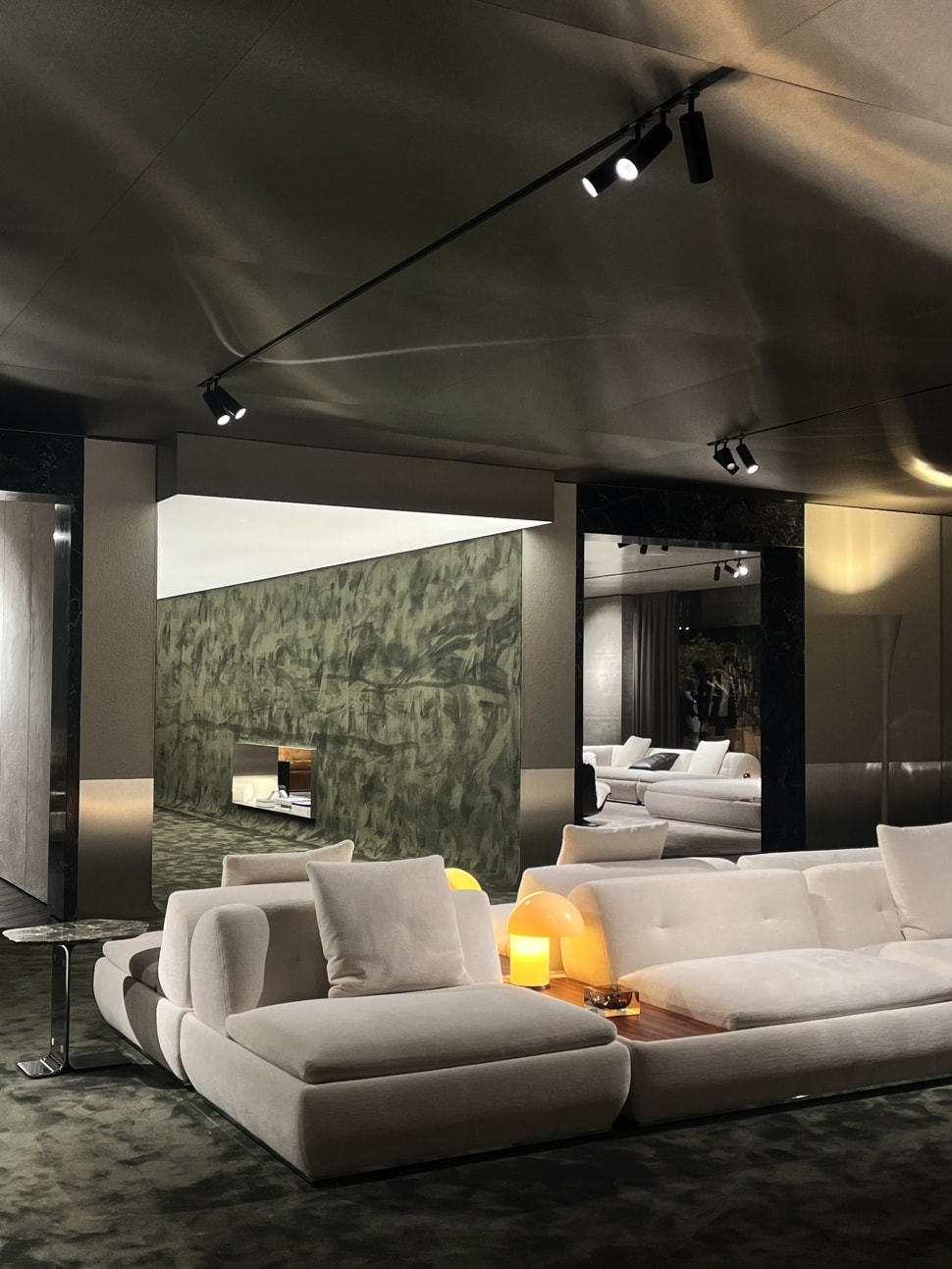 Minotti-Sagaseta-2